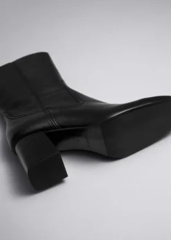 & Other Stories Boots | Classic Leather Ankle Boots